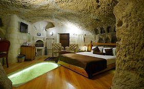 Harman Cave Hotel